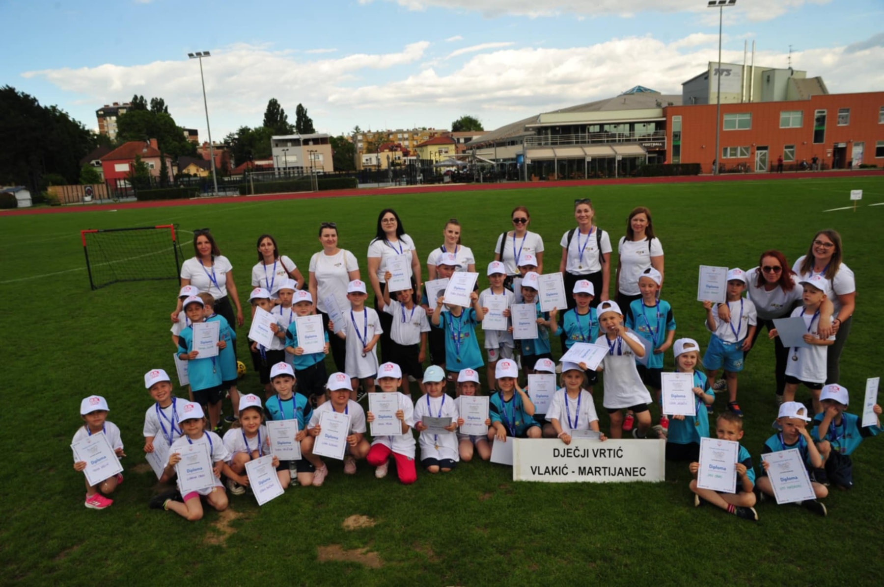 500813943 1060018572770241 1965457920930081465 n